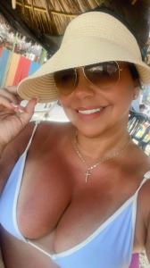 Chica busca chico en Huelva: 