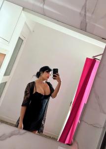 Chica busca chico en Ibiza: 