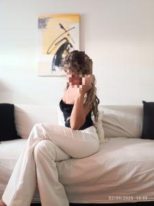 617412178: Chica busca chico en Sevilla