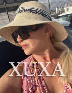 663652284: Chica busca chico en Navarra