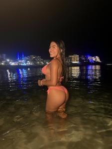 607373975: Chica busca chico en Mallorca
