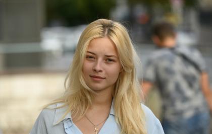 602682395: Chica busca chico en Gerona