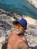 643695984: Chico busca chica en Málaga