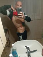 697716864: Chico busca chica en Madrid