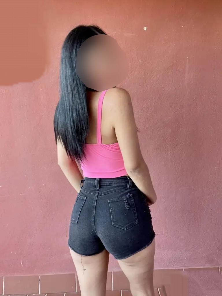 Chica busca chico en Cádiz: 