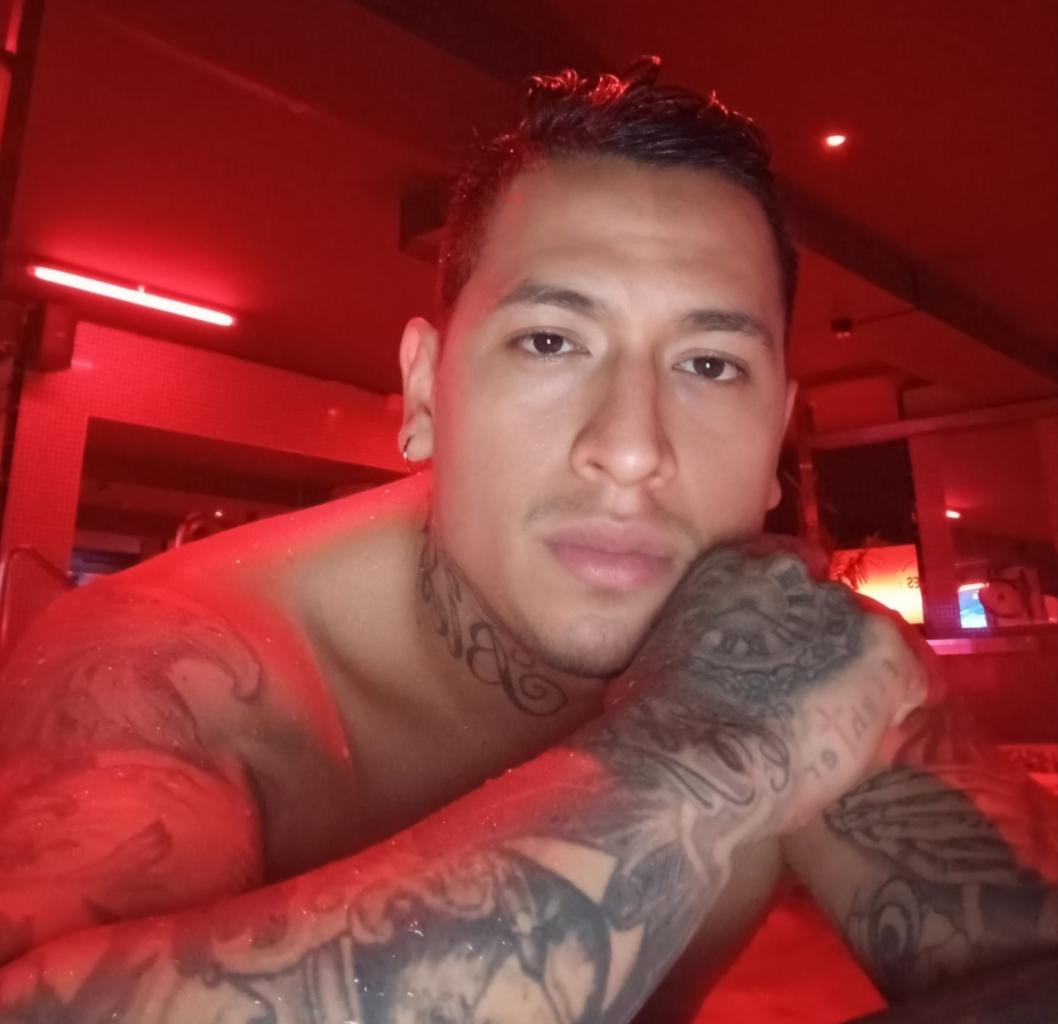666572862: Chico busca chica en Barcelona