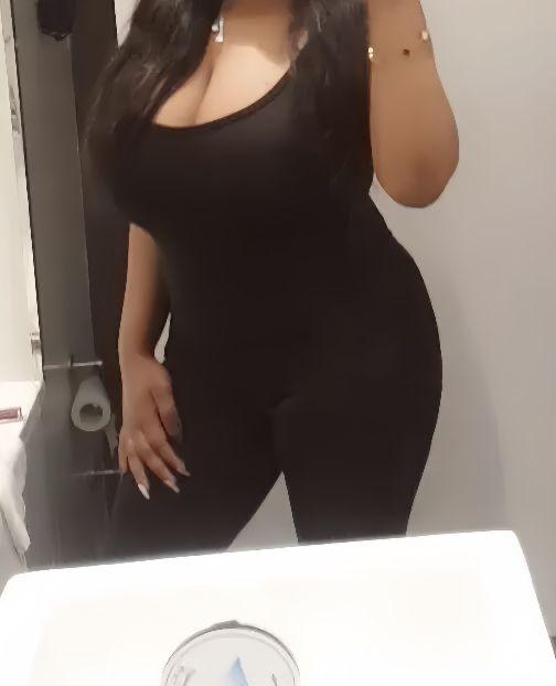 632458013: Chica busca chico en Barcelona