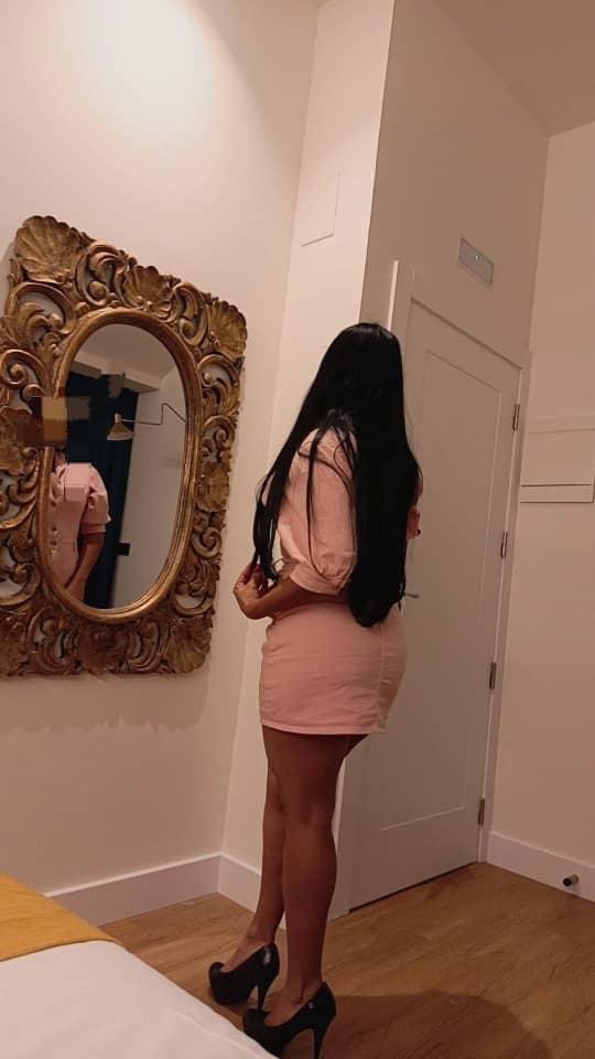 Chica busca chico en Cádiz: 