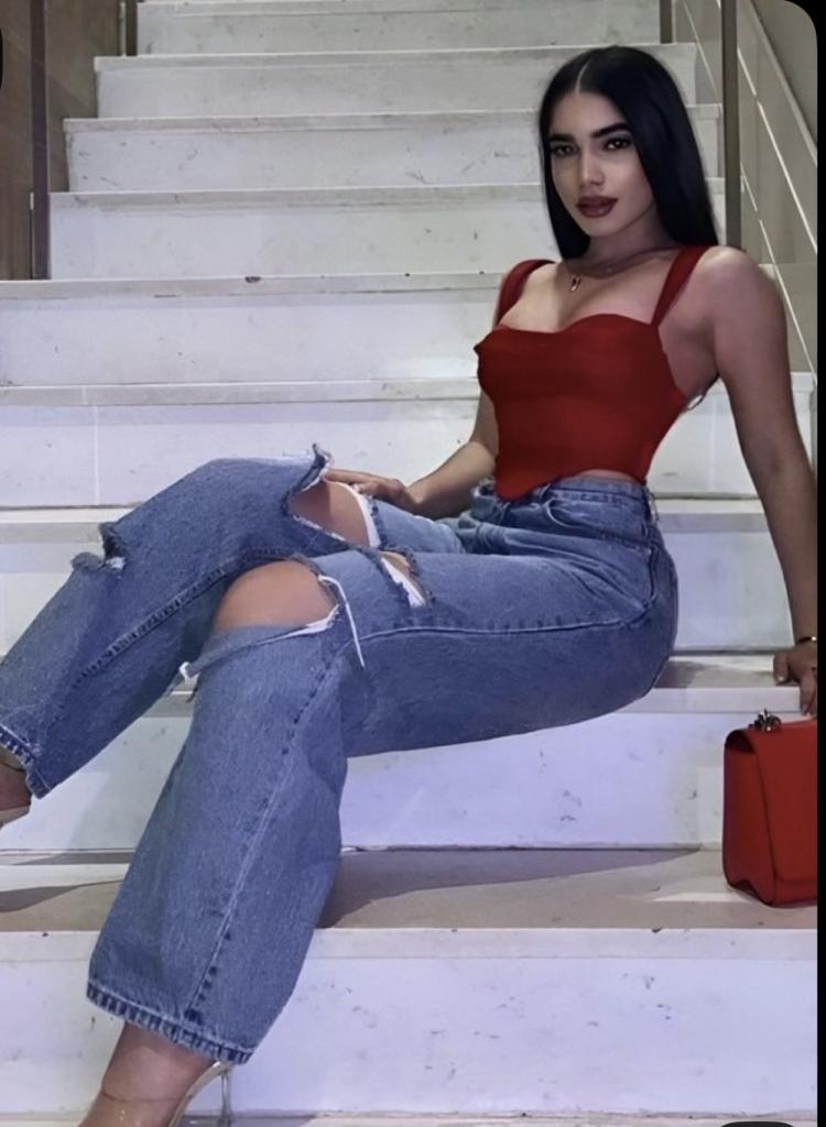 Chica busca chico en Málaga: Chica busca chico