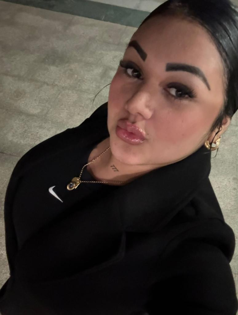 Chica busca chico en Cádiz: 