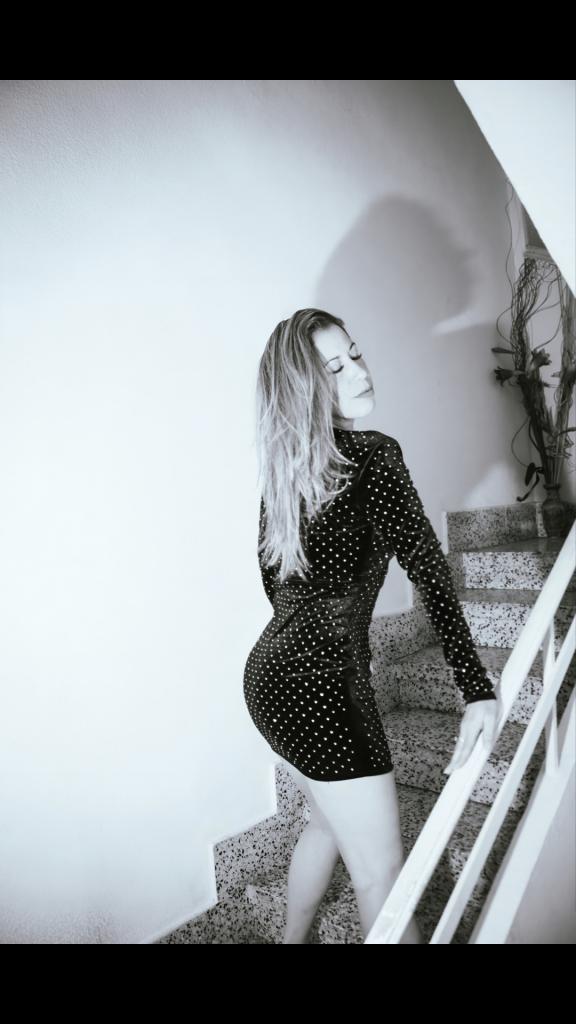 672579528: Chica busca chico en Valencia