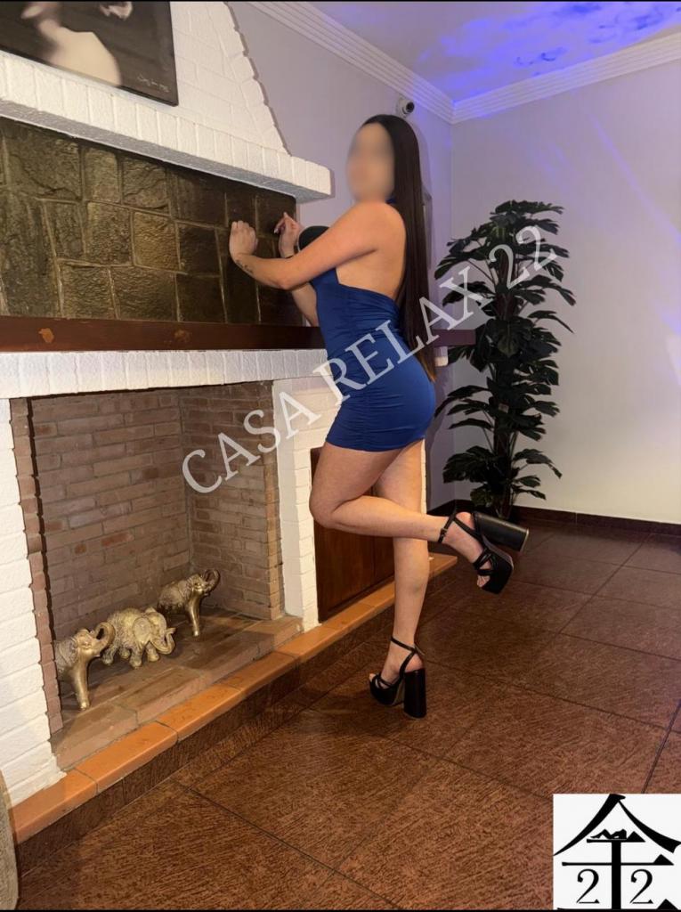 Chica busca chico en Granada: Chica busca chico