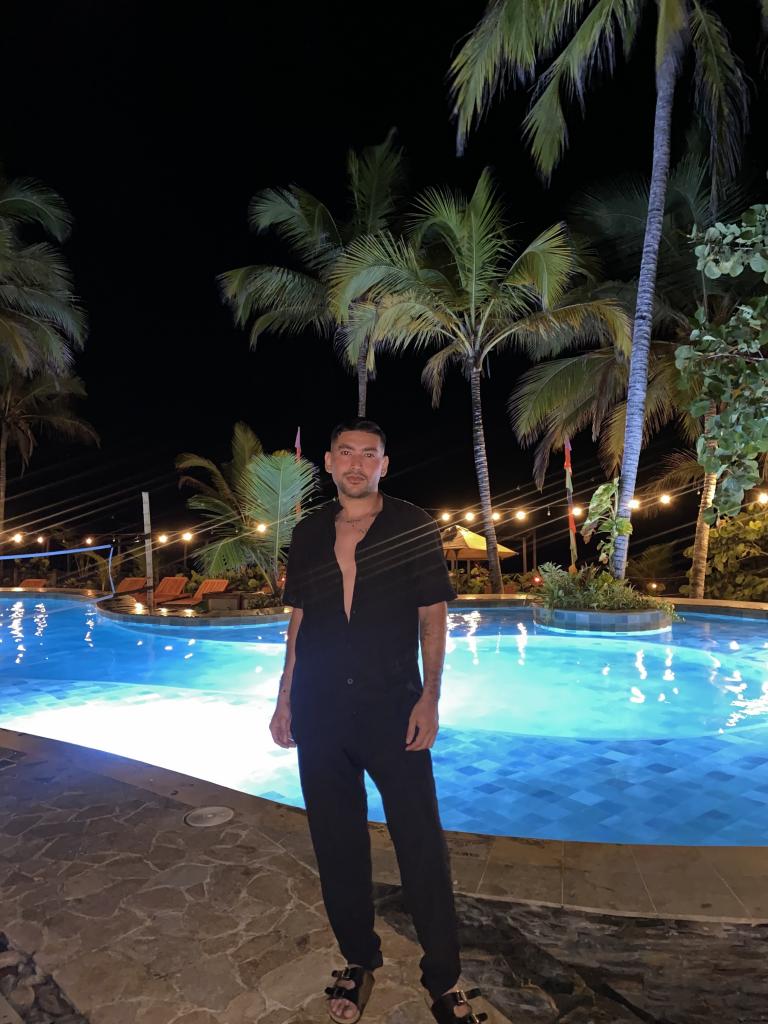 677403473: Chico busca chica en Sevilla