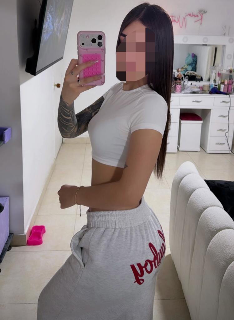 645229922: Chica busca chico en Navarra