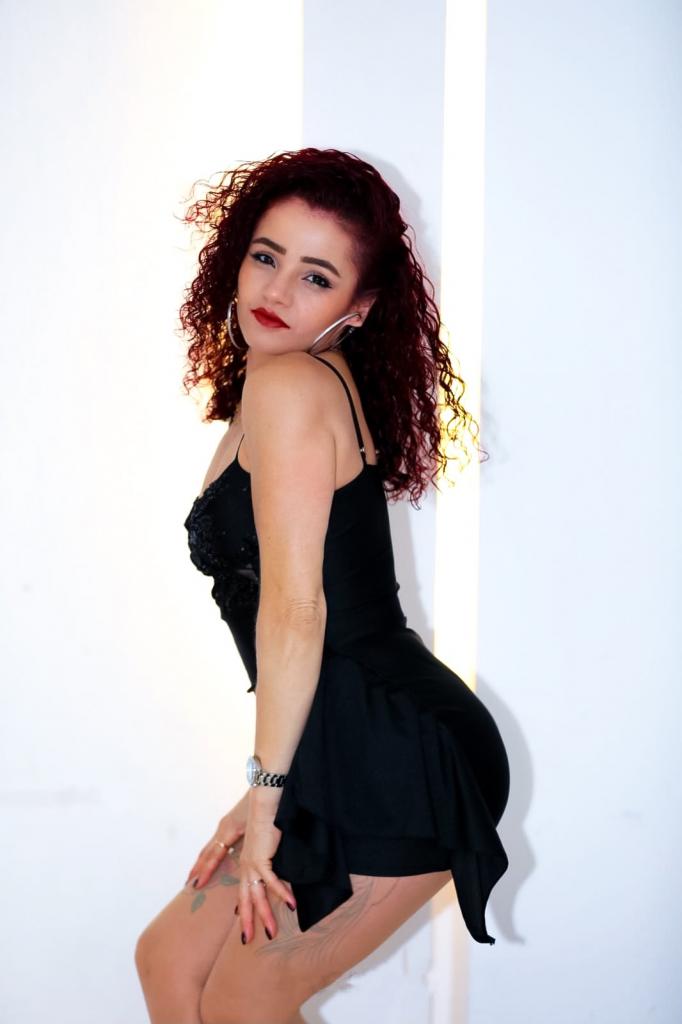 Chica busca chico en Ibiza: 