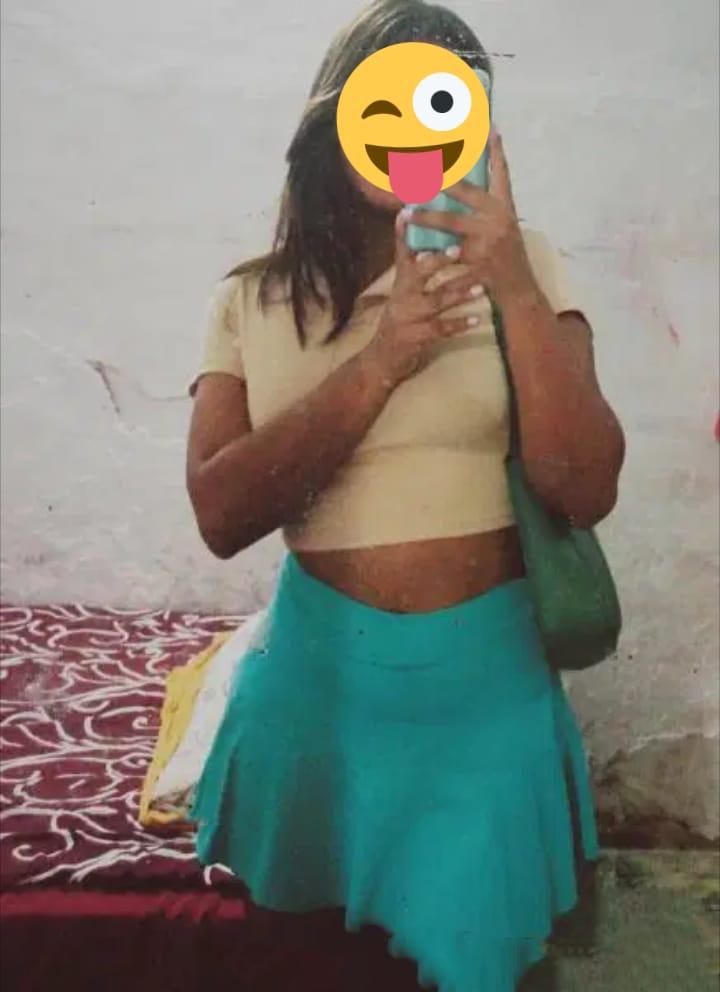 Chica busca chico en Cádiz: 