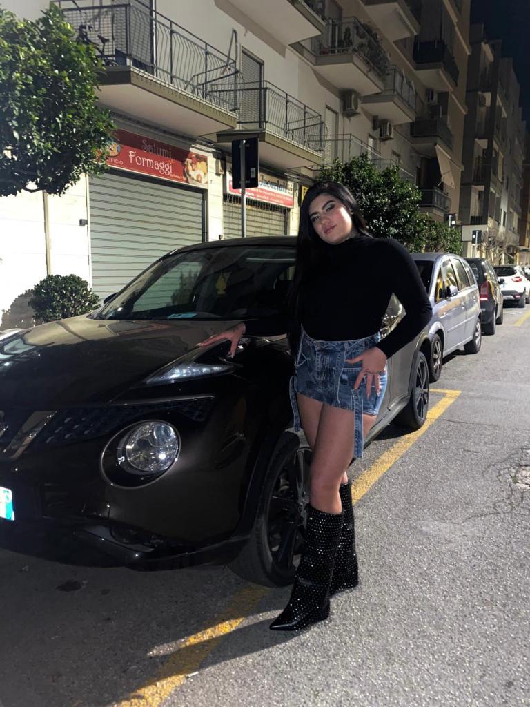 Chica busca chico en Tenerife: 