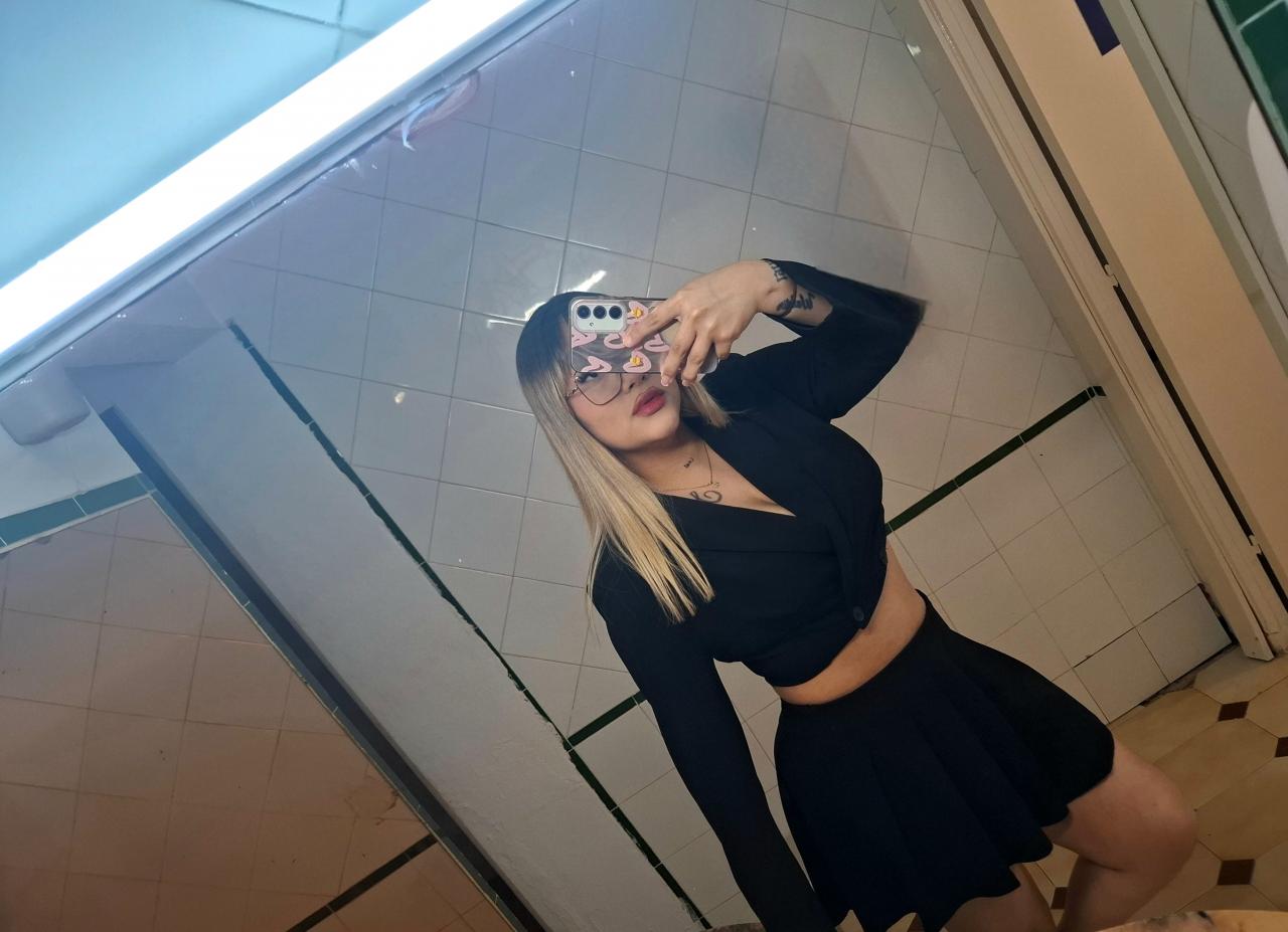 Chica busca chico en Menorca: 
