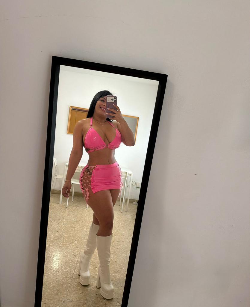 Chica busca chico en Tenerife: 