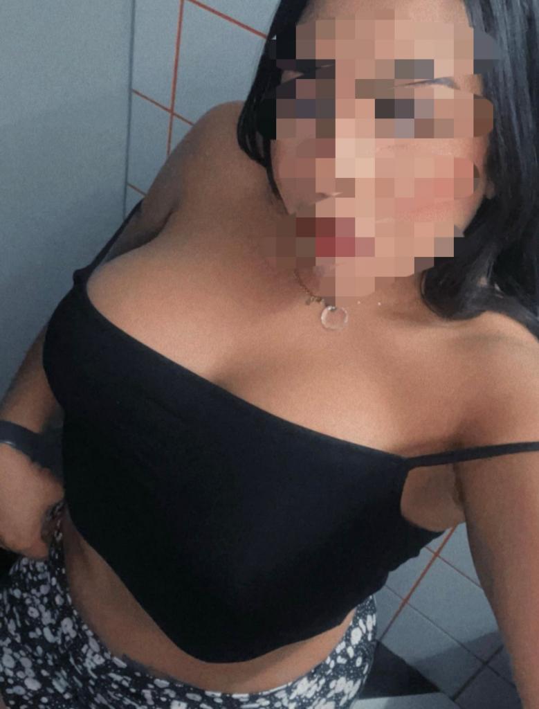 Chica busca chico en Cádiz: 
