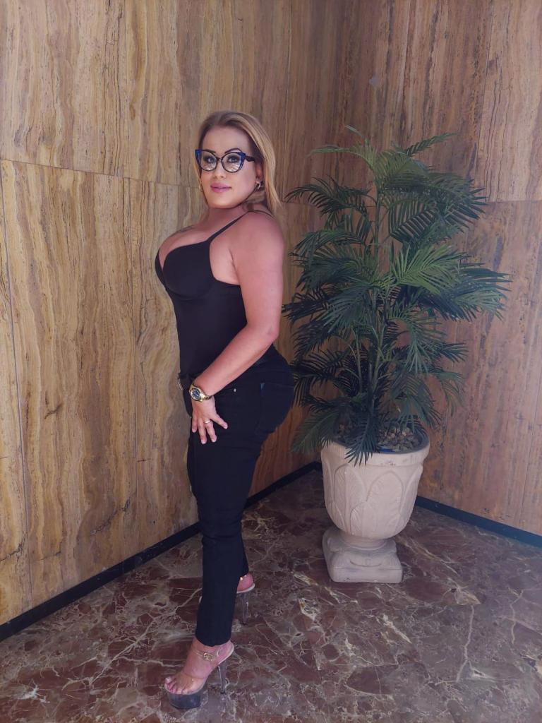 691743134: Transexual en Lérida