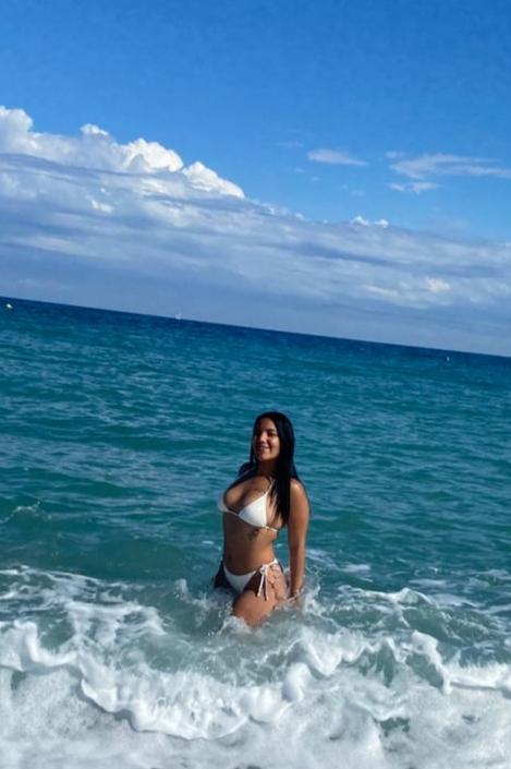 Chica busca chico en Almería: 