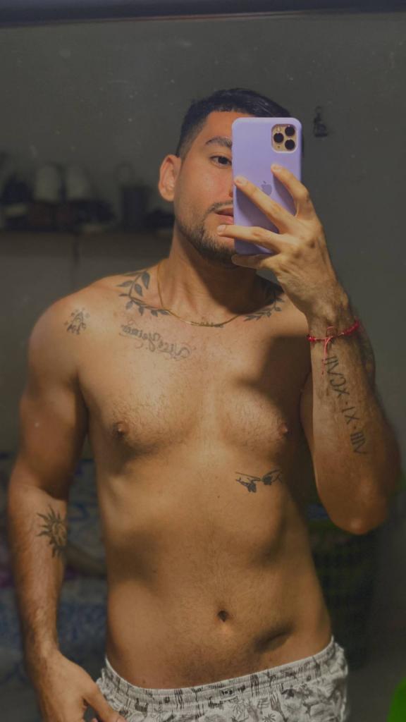 677403473: Chico busca chica en Sevilla