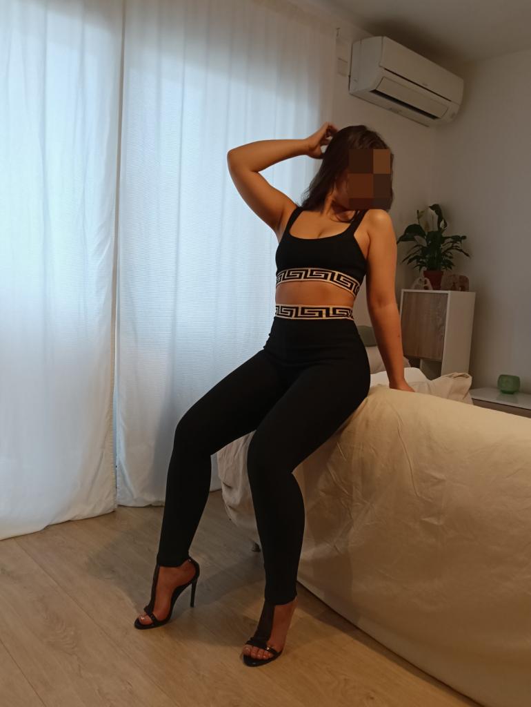 613666075: Chica busca chico en Mallorca