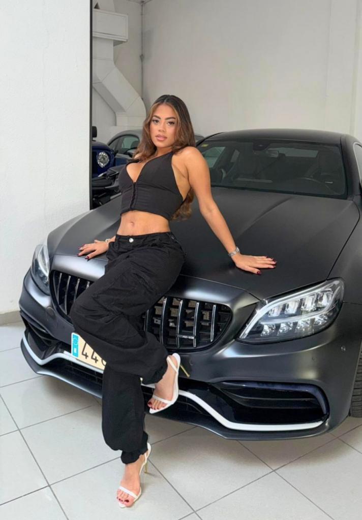 Chica busca chico en Mallorca: 
