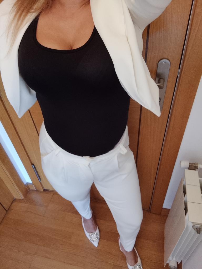 Chica busca chico en Orense: 