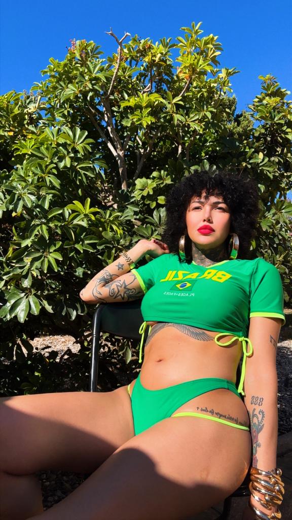 Chica busca chico en Almería: Chica busca chico