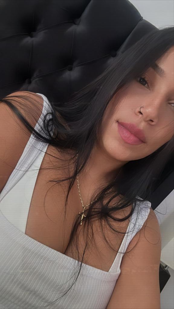 612240321: Chica busca chico en Ibiza
