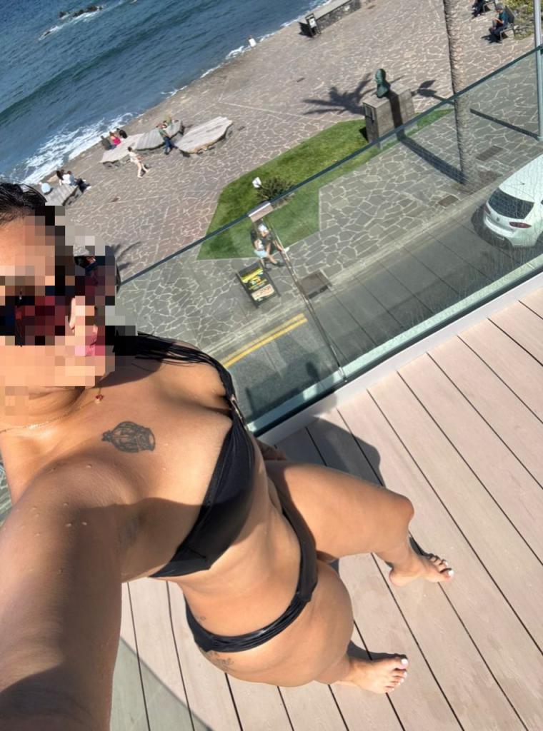 Chica busca chico en Tenerife: 