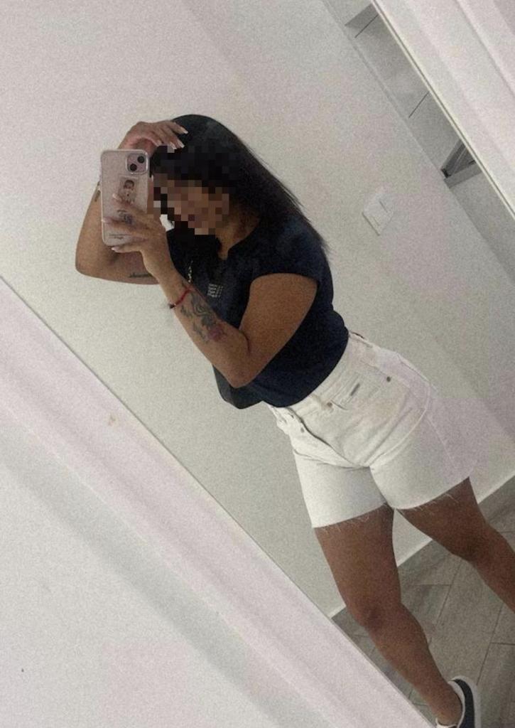 Chica busca chico en Tenerife: 
