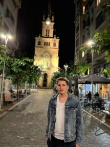 610842268: Chico busca chica en Málaga