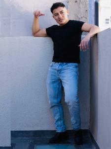 613857587: Chico busca chica en Alicante