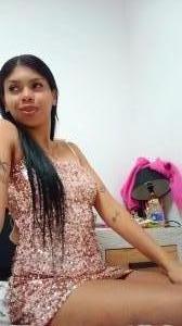 632966091: Chica busca chico en Sevilla