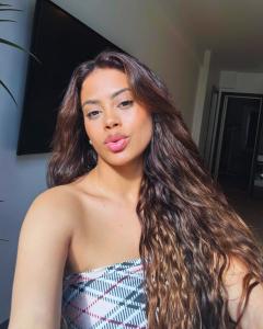 664572849: Chica busca chico en Mallorca