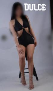657951763: Chica busca chico en Sevilla
