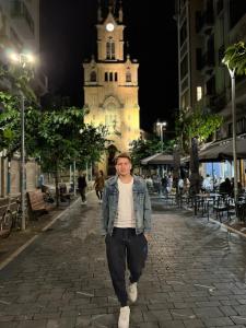 610842268: Chico busca chica en Málaga