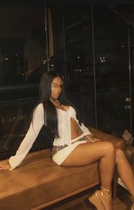 664555644: Chica busca chico en Mallorca