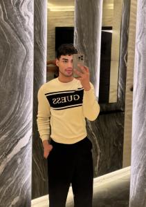 670590228: Chico busca chica en Alicante