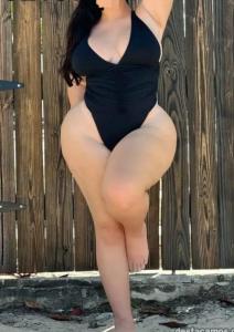 631581883: Chica busca chico en Asturias
