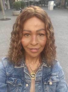 647111308: Travesti en Albacete