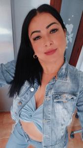 673982968: Chica busca chico en Valencia