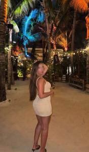 673982788: Chica busca chico en Murcia