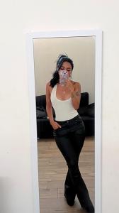 745007244: Chica busca chico en Alicante