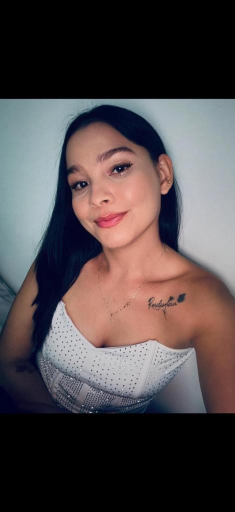Chica busca chico en Tenerife: 