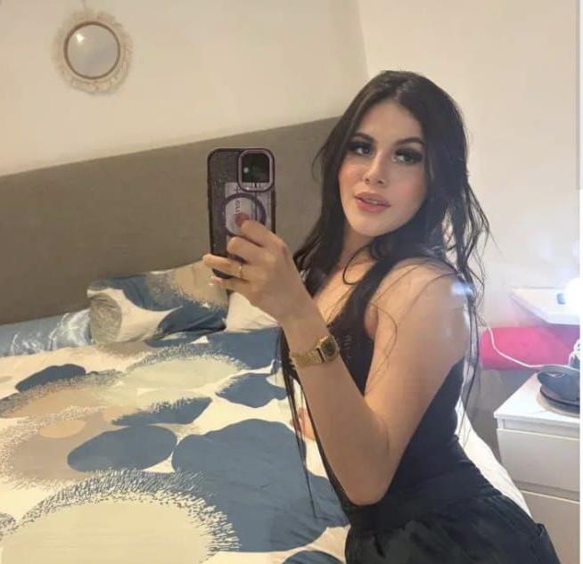 Chica busca chico en Menorca: 