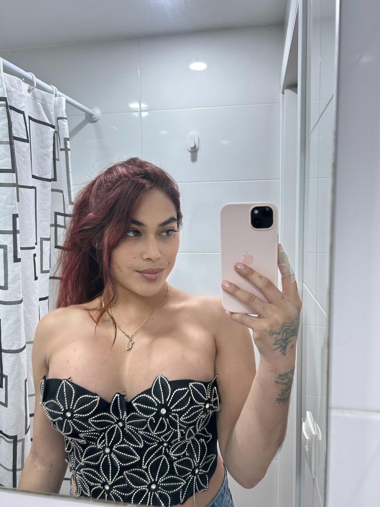 643556105: Travesti en Madrid